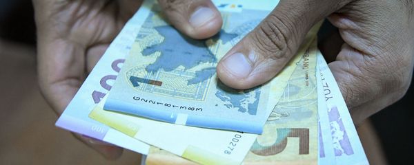 Пересчет денег, фото из архива - Sputnik Азербайджан