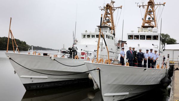 Катера типа Island, переданные Украине Соединенными Штатами - Sputnik Азербайджан