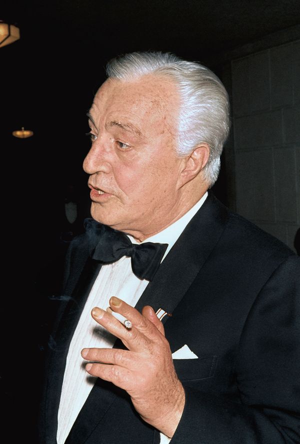 Актер, режиссер, гений и основатель неореализма: памяти Витторио Де Сика Актер, режиссер, гений и основатель неореализма: памяти Витторио Де Сика - Sputnik Азербайджан