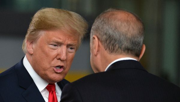 Президент США Дональд Трамп и президент Турции Реджеп Тайип Эрдоган - Sputnik Азербайджан