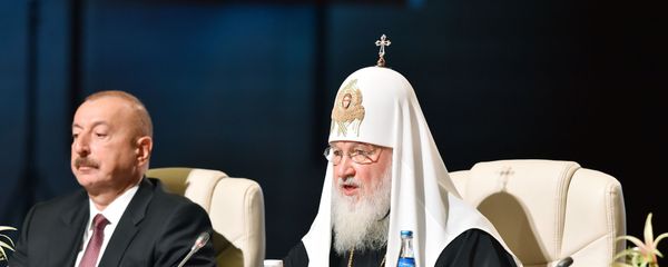 Президент Ильхам Алиев и Первая леди Мехрибан Алиева приняли участие во II Саммите мировых религиозных лидеров в Баку - Sputnik Азербайджан