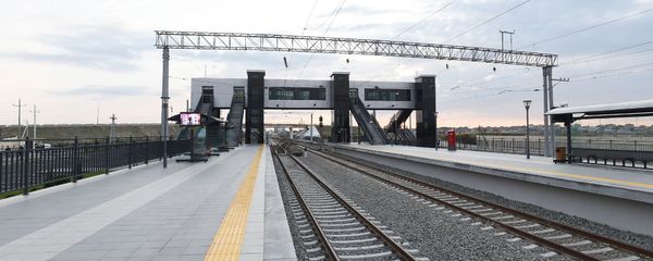 Pirşağı dəmir yolu stansiyası Pirşağı dəmir yolu stansiyası - Sputnik Азербайджан