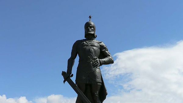 Памятник Бабеку в городе Бабек - Sputnik Азербайджан