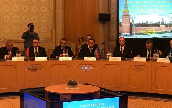 Рамиль Усубов на VII встрече секретарей Совбеза стран СНГ Рамиль Усубов на VII встрече секретарей Совбеза стран СНГ - Sputnik Азербайджан