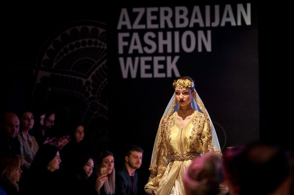 Юбилейный, десятый сезон Azerbaijan Fashion Week - Sputnik Азербайджан