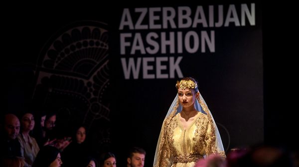 Юбилейный, десятый сезон Azerbaijan Fashion Week - Sputnik Азербайджан