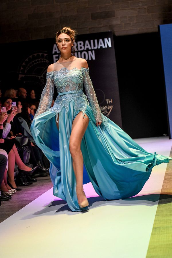 Юбилейный, десятый сезон Azerbaijan Fashion Week - Sputnik Азербайджан