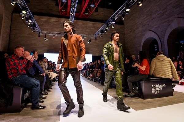 Юбилейный, десятый сезон Azerbaijan Fashion Week - Sputnik Азербайджан