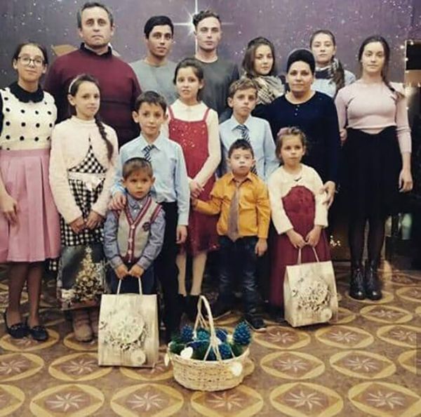 Большое счастье в маленькой квартире: как живет семья с 14 детьми из Сумгайыта - Sputnik Азербайджан