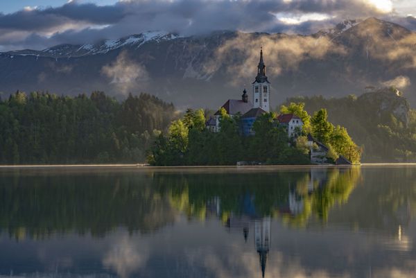 Снимок Bled Lake фотографа Robert Pekalski, ставший финалистом конкурса Historic Photographer of the Year 2019 - Sputnik Азербайджан