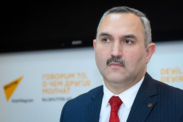 Член Совета прессы Руководитель Общественного объединения гуманитарной поддержки Хаят Азер Аллахверанов - Sputnik Азербайджан