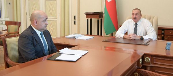 Prezident İlham Əliyev İsrafil Məmmədovu yeni vəzifəyə - Dövlət Neft Fondunun icraçı direktoru təyin olunması ilə əlaqədar qəbul edib - Sputnik Азербайджан
