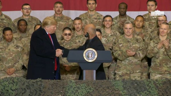 Дональд Трамп заявил, что Талибан* стремится заключить мирное соглашение - Sputnik Азербайджан