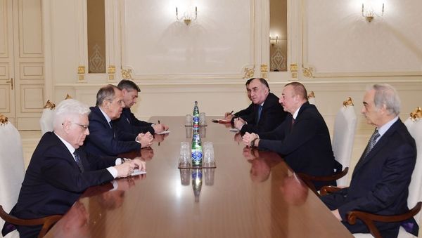 Президент Азербайджанской Республики Ильхам Алиев принял министра иностранных дел Российской Федерации Сергея Лаврова - Sputnik Азербайджан