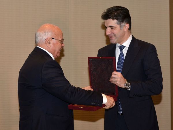 Джавид Гараев: стадион в Баку заполним на ЕВРО-2020 благодаря сборной Турции - Sputnik Азербайджан
