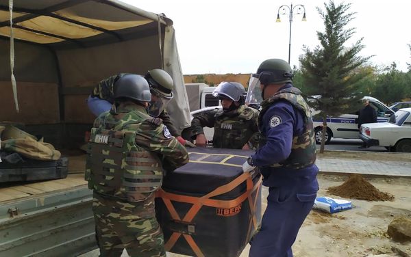 В Ясамальском районе Баку обнаружен 122-миллиметровый артиллерийский снаряд - Sputnik Азербайджан