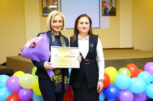 Гюльнара Халилова организовала дефиле детей с ограниченными возможностями - Sputnik Азербайджан