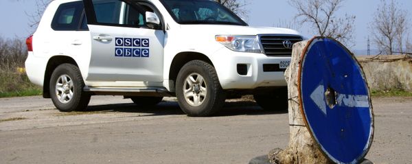 Автомобиль наблюдателей ОБСЕ - Sputnik Азербайджан
