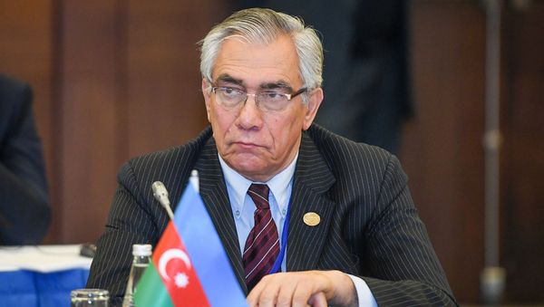 Национальный секретарь межправительственной комиссии по транспортному коридору Европа-Кавказ-Азия (TRACECA) Акиф Мустафаев - Sputnik Азербайджан