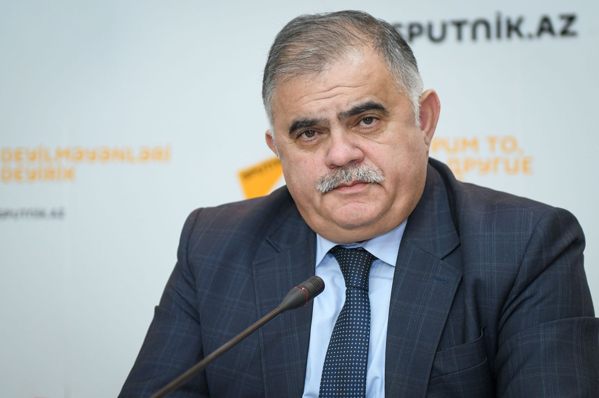 Политолог Арзу Нагиев - Sputnik Азербайджан, 1920, 19.01.2024