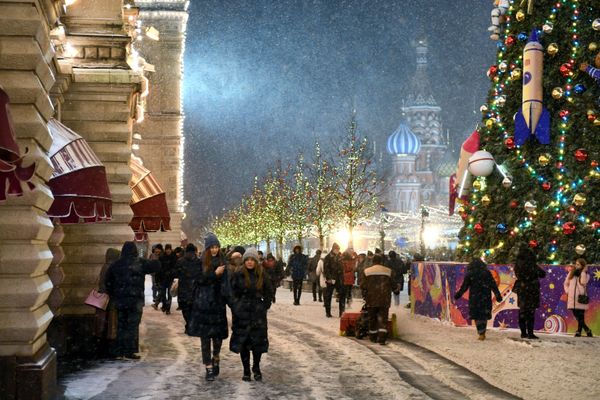 Новогоднее оформление города Москвы Новогоднее оформление города Москвы - Sputnik Азербайджан