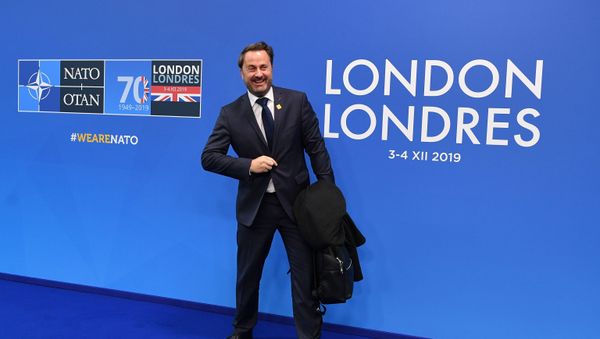 Премьер-министр Люксембурга Ксавье Беттель на саммите НАТО в Лондоне - Sputnik Азербайджан