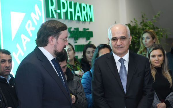 Церемония сдачи в эксплуатацию фармацевтического комплекса R-Pharm на территории Пираллахинского промышленного парка - Sputnik Азербайджан