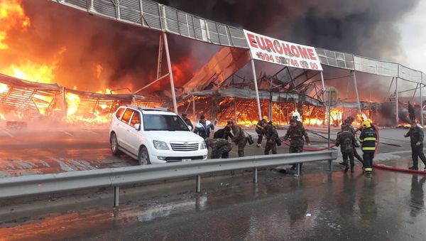 Eurohome tikinti bazarında yanğın - Sputnik Азербайджан