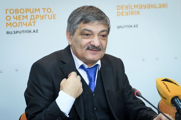 Президент Ассоциации национальной кулинарии и Центра кулинарии Таир Амирасланов - Sputnik Азербайджан