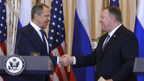 Встреча главы МИД России Сергея Лаврова с госсекретарем США Майком Помпео - Sputnik Азербайджан