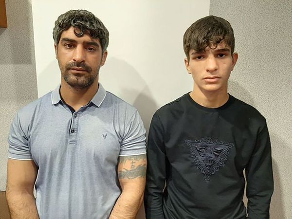 Возбуждены уголовные дела в отношении лиц, угрожавших ножом прохожим и оружием - полиции - Sputnik Азербайджан