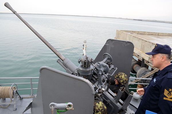 Турецкие военные поучаствовали в учебных тренировках ВМС Азербайджана - Sputnik Азербайджан