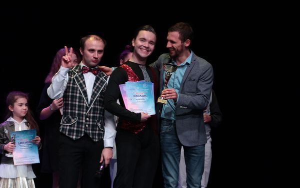 Фарид Казаков, получил престижную премию Азербайджана Trend of the Year 2019 в номинации «Самый успешный танцор» - Sputnik Азербайджан