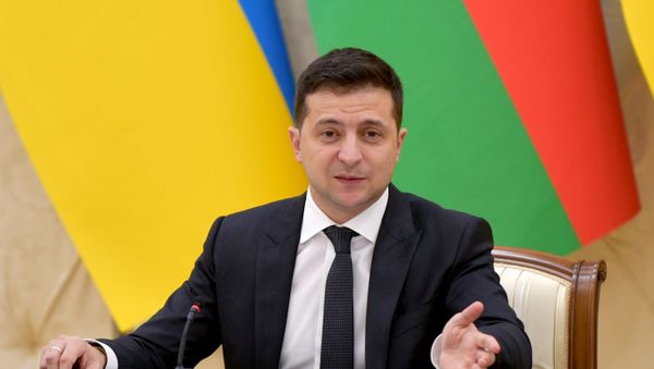 Президент Азербайджана Ильхам Алиев и Президент Украины Владимир Зеленский выступили с заявлениями для печати - Sputnik Азербайджан