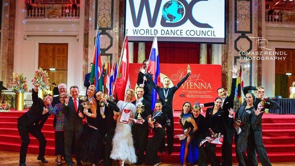 За звание лучших танцоров мира на чемпионате WDC World Championship Professional Ballroom Showdance 2019 боролись лучшие профессиональные пары  - Sputnik Азербайджан