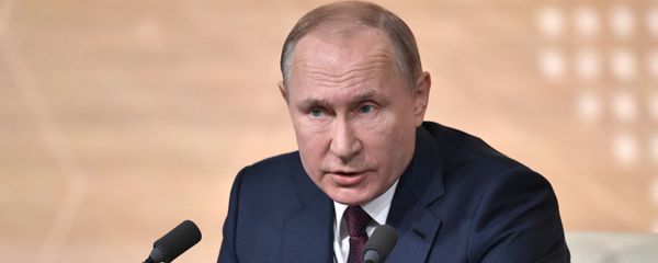 Ежегодная большая пресс-конференция президента РФ В. Путина - Sputnik Азербайджан