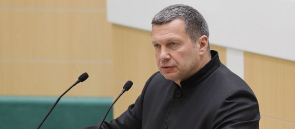 Журналист, теле- и радиоведущий Владимир Соловьев Журналист, теле- и радиоведущий Владимир Соловьев - Sputnik Азербайджан