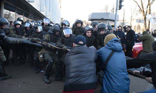 Участники акции протеста против аграрной реформы, Киев, Украина - Sputnik Азербайджан
