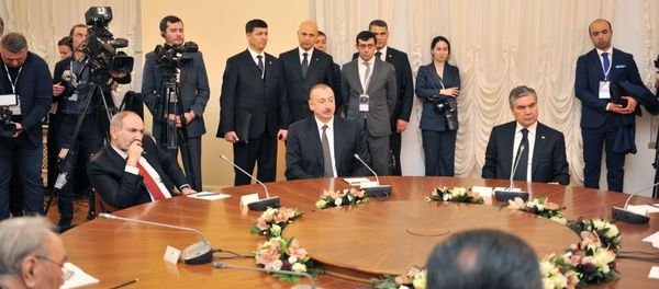 Президент Ильхам Алиев принял участия в неформальной встрече глав государств СНГ - Sputnik Азербайджан
