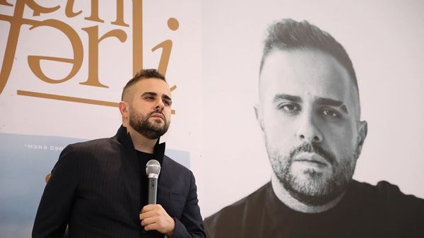 Писатель Эльчин Сафарли, фото из архива - Sputnik Азербайджан