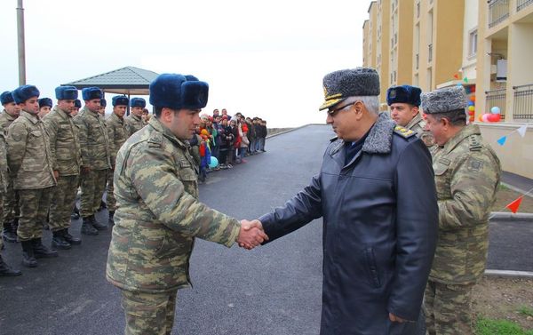 В воинской части Военно-воздушных сил сдано в пользование очередное жилое здание - Sputnik Азербайджан