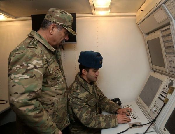 Закир Гасанов проверил боеготовность подразделений ПВО Азербайджана - Sputnik Азербайджан