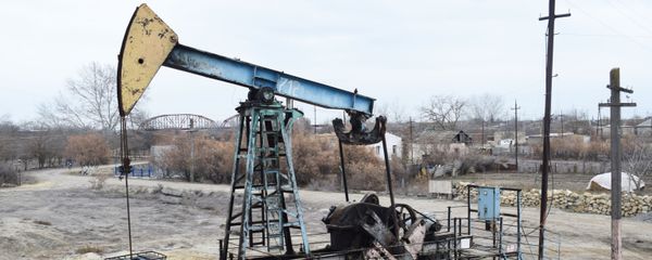Нефтяная качалка, фото из архива - Sputnik Азербайджан