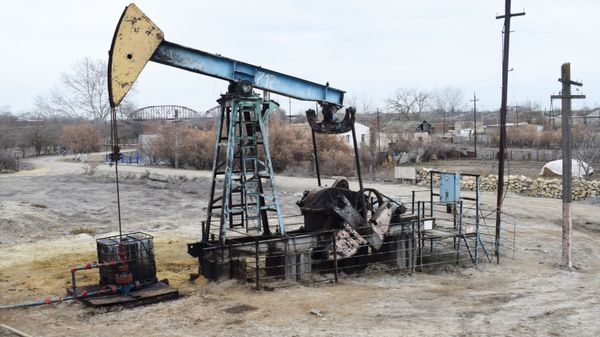 Нефтяная качалка, фото из архива - Sputnik Азербайджан