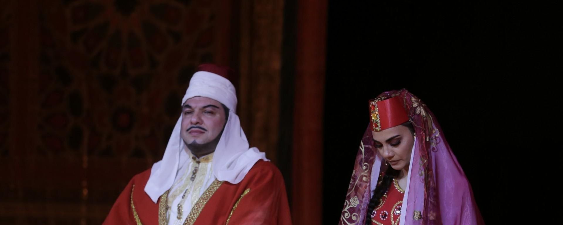 Показ оперы Узеира Гаджибейли  Лейли и Меджнун в Азербайджанском государственном академическом театре оперы и балета, фото из архива - Sputnik Азербайджан, 1920, 04.12.2021