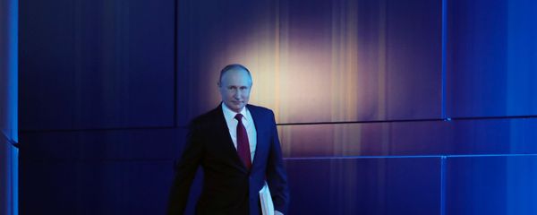 Президент РФ Владимир Путин перед началом ежегодного послания президента РФ Федеральному Собранию. 15 января 2020 - Sputnik Азербайджан