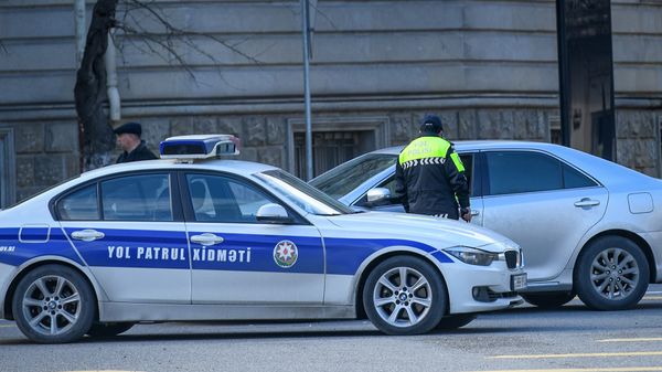 Сотрудник дорожной полици, фото из архива  - Sputnik Азербайджан