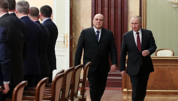 Президент РФ Владимир Путин и председатель правительства РФ Михаил Мишустин, фото из архива - Sputnik Азербайджан