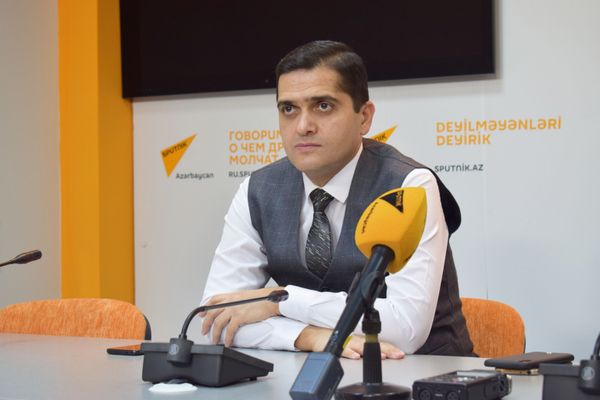 Политолог: Давосский форум дает Баку возможность усилить национальные интересы - Sputnik Азербайджан