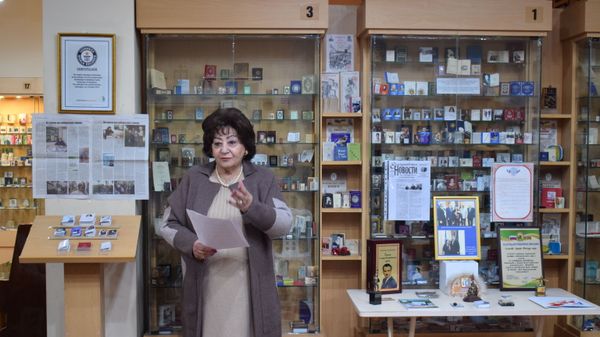 Мероприятие, посвященное итогам года в Музее миниатюрной книги  - Sputnik Азербайджан
